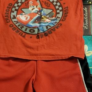 Boys size 4/5t Supermario t-shirt/shorts outfit